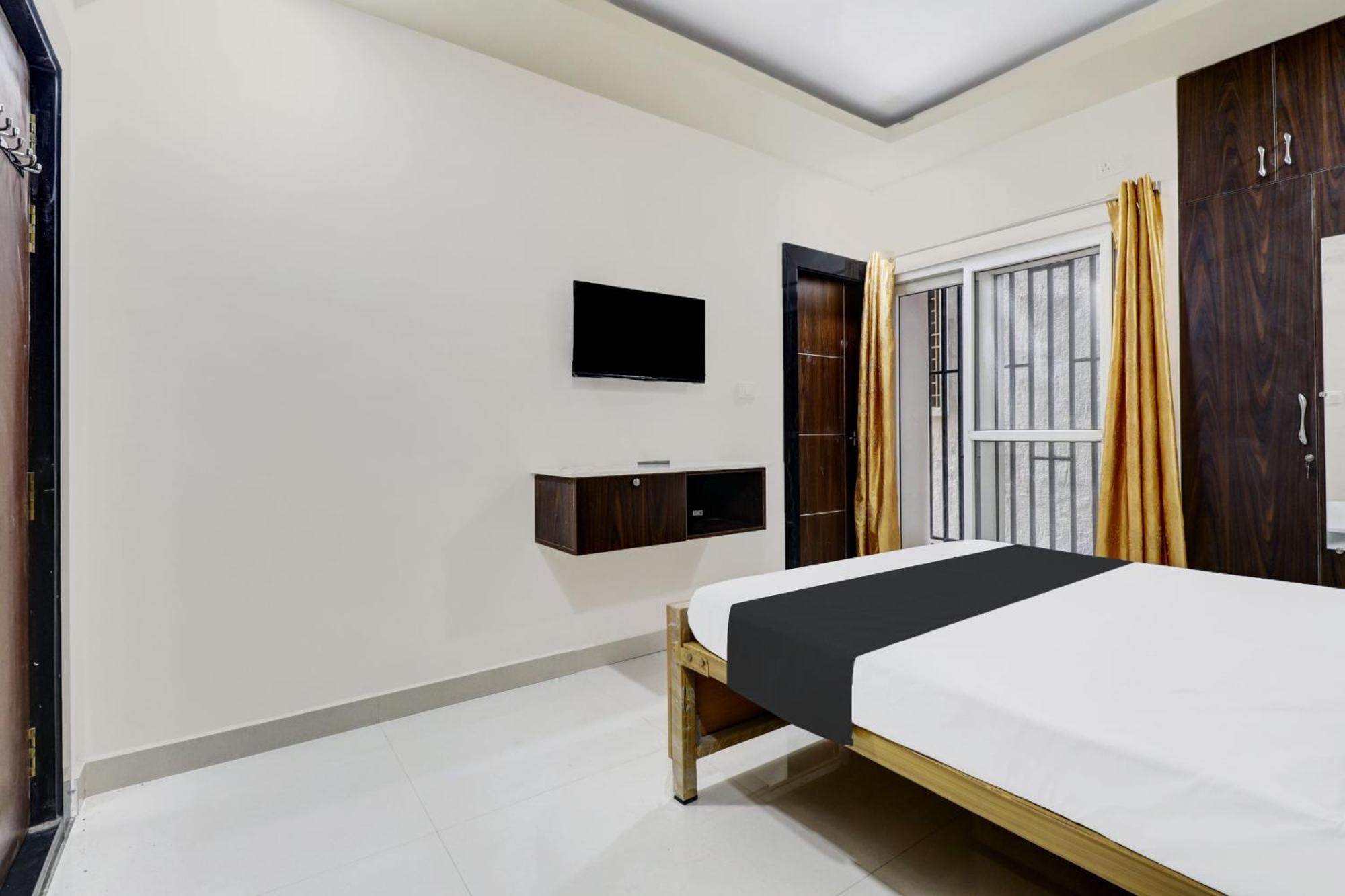 Super Hotel O Sri Harshitha Grand Near Zudio - Star Bazaar, Kundalhalli Gate Bangalore Buitenkant foto