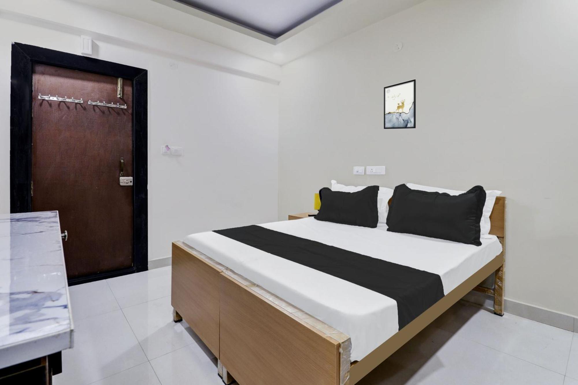 Super Hotel O Sri Harshitha Grand Near Zudio - Star Bazaar, Kundalhalli Gate Bangalore Buitenkant foto