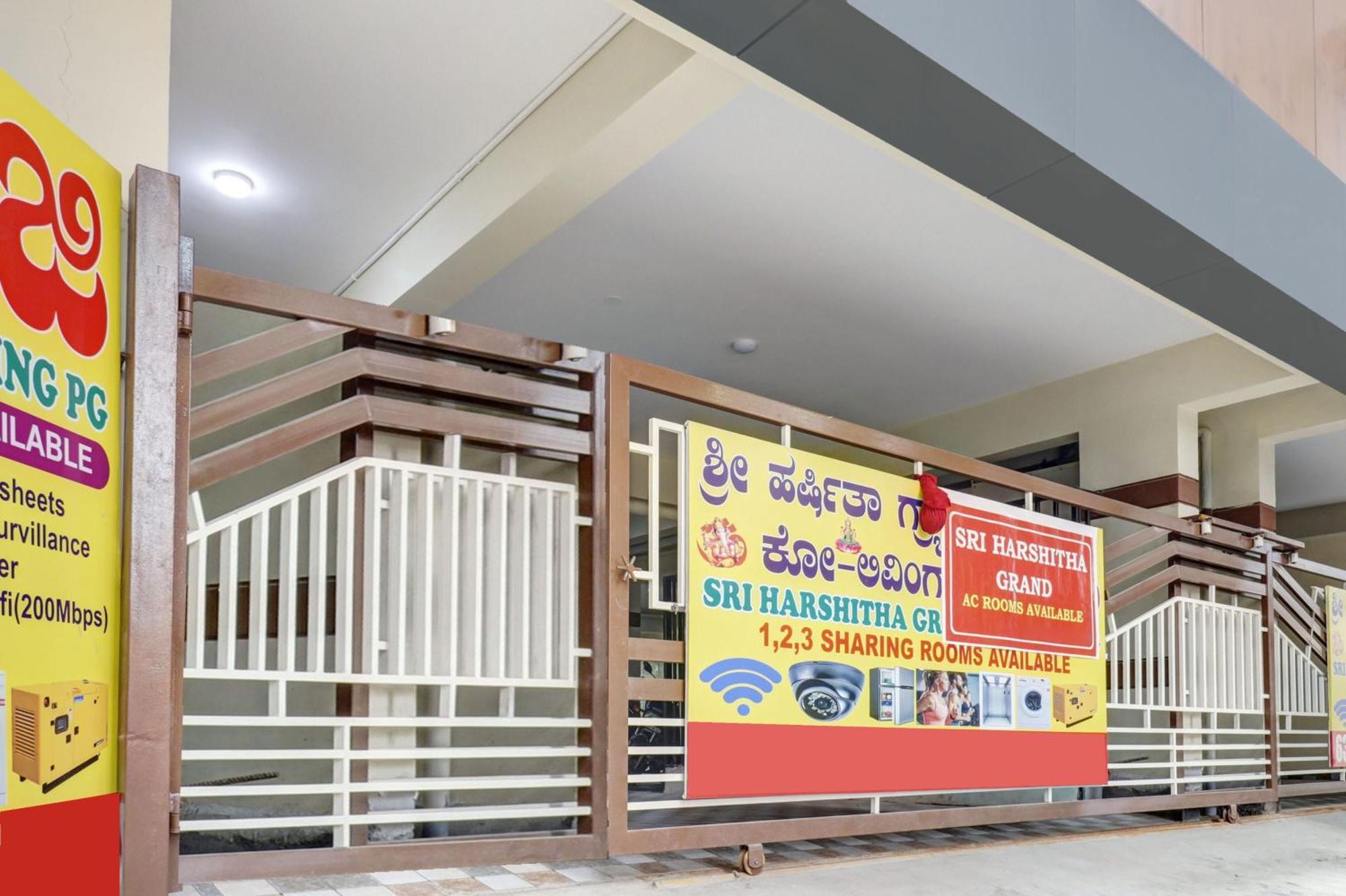 Super Hotel O Sri Harshitha Grand Near Zudio - Star Bazaar, Kundalhalli Gate Bangalore Buitenkant foto