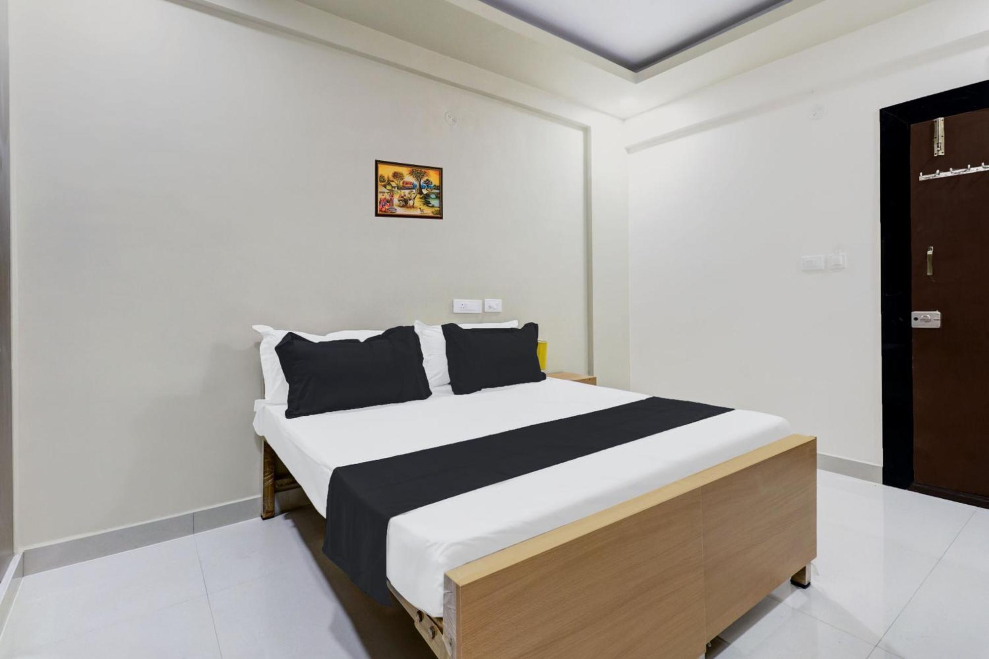 Super Hotel O Sri Harshitha Grand Near Zudio - Star Bazaar, Kundalhalli Gate Bangalore Buitenkant foto